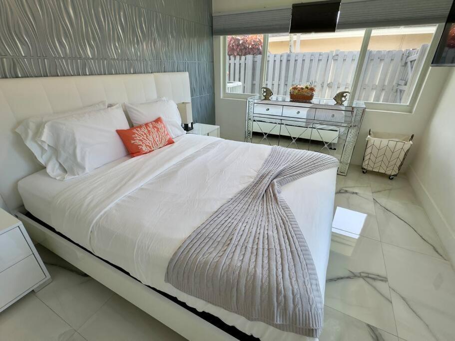 Amazing Home W Heated Pool 8 Mins To The Beach Lighthouse Point المظهر الخارجي الصورة