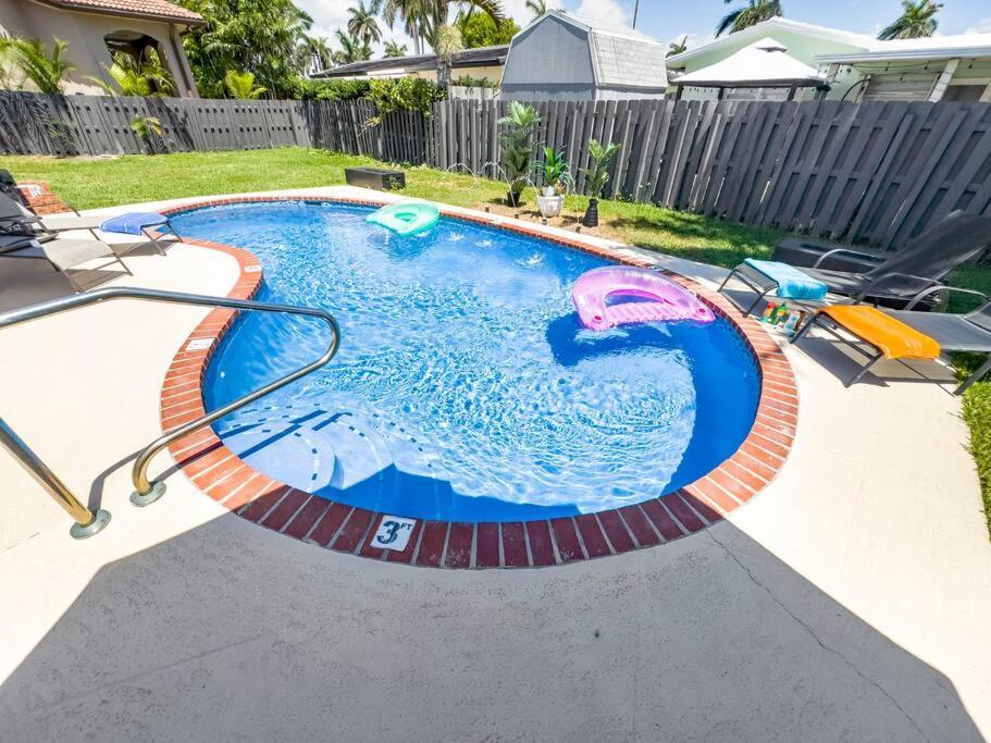 Amazing Home W Heated Pool 8 Mins To The Beach Lighthouse Point المظهر الخارجي الصورة