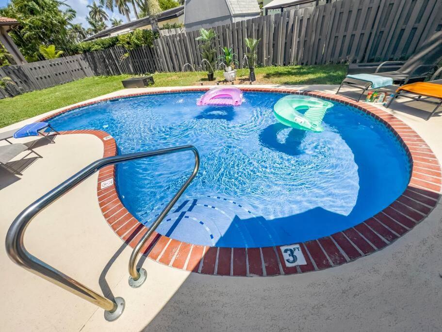 Amazing Home W Heated Pool 8 Mins To The Beach Lighthouse Point المظهر الخارجي الصورة