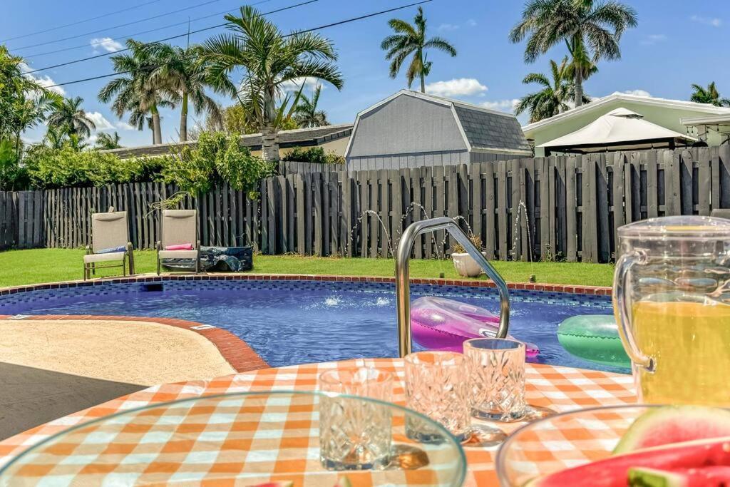 Amazing Home W Heated Pool 8 Mins To The Beach Lighthouse Point المظهر الخارجي الصورة